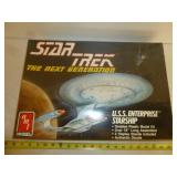 Star Trek Next Generation USS Enterprise Model Kit