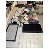 Jewelry Boxes, Organizers & Displays