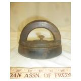 Antique Croger Mfg Co 5lb Cast Iron Sad Iron