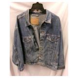 Levi's Classic Denim Trucker's Jacket - Size XL