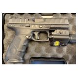 Beretta APX 40S&W Semi Automatic Pistol
