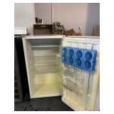 Whirlpool Dorm / Under Counter Bar Refrigerator