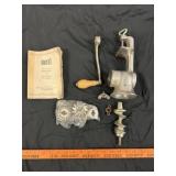 Vintage Universal #2 Cast Iron Meat Grinder & Accs