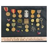 Vintage US Military Insignia Medals, Buttons, Etc