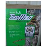 Realtree 2 Man 15ft Ladder Stand Hunting Blind NEW