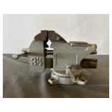 3.5" Bench Swivel Vise