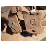 Heavy Duty Bench Vise