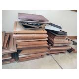 Picture frames of various sizes