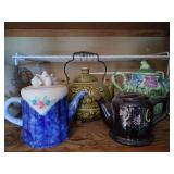 Vintage Petty Teapot With Mini Teaset On Lid; Made in Japan Teapot For One Hainpainted Vintage Collectible; Silvestri Tea For One 1998 Stacking Teapot Lid and Cup 3 Pc Frogs & Flowers Cute; Vintage 19