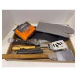 Grill Tool Set with Scouring Pads and Oven Mitt