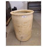 Large Plastic Liquid Storage Drum with Spigot