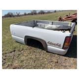 2007 GMC Sierra 8 ft truck bed and rear bumper