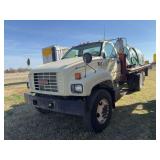 1998 GMC 7500 Truck on LP, 19 ft steel floor flatbed, tandem axle, fiberglass tank, no hoist, 295/75R front tires, 8.25x20 rear tires