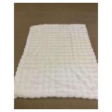 5 x 3 1/2 white fluffy rug