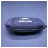 Manlykicks Eyeglass Case with Reading Glasses