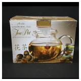 Primula Flowering Tea Set with Glass Teapot