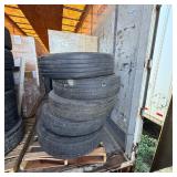 Roadmaster RM871 285/75R24.5 Regroovable Truck...
