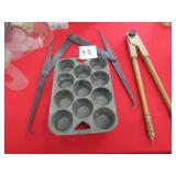 WOOD PENCIL SCIBE; CAST IRON SCIBE; CAST IRON