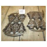 2- CAST IRON CHRISTMAS TREE CORN BREAD PANS