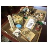 FLAT FULL CAT FIGURINES