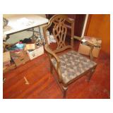 MID CENTURY ARM SITTING CHAIR