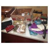 VINTAGE POCKET PURSES ; MORE