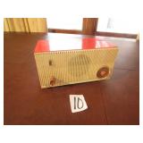 VINTAGE ZENITH BAKELITE RADIO MODEL B509