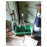 LAWN SPREADER;GARDEN TOOLD