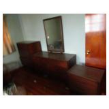 3- PIECES MID CENTURY BEDROOM SUITE -CHEST,