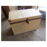 WICKER MID CENTURY BLANKET CHEST