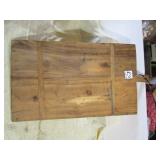 WOODEN BREAD BOARD W/ HANDLE 161/2" X31"
