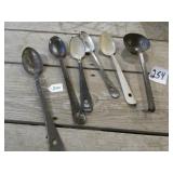 6- LONG HANDLE SPOONS & DIPPERS