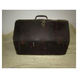 WOOD TOTE W/ BROWN PAINT -11 X11"