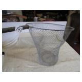 18" METAL MESH DIP NET W/ 4 FT HANDLE