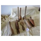 8- WOOD KITCHEN UNTINSILS