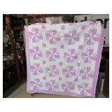 VINTAGE HAND STITCHED LAVENDER & WHITE PIN WHEEL