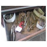 BOX FULL DRILL BITS ; PUNCHES ; CHISELS