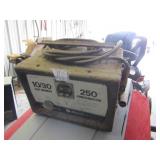 INDUSTRIAL SCHUMACKER 250 AMP POWER BOOSTER