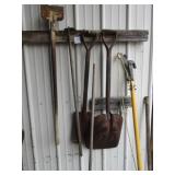6 LONG HANDLE GARDEN TOOLS -HOE,SHOVELS,TREE