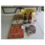 DECOR ; BASKET ; BOTTLES ; MORE