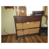 CABINET W/ 2 DRAWERS & 4 BASKET DRAWERS