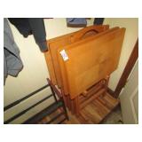 SET OF 4 OAK TV TRAYS W/ RACK