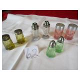 4 SETS OF DEPRESSION GLASS SALT/ PEPPER SHAKERS