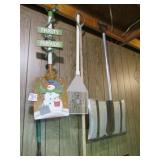 DECOR ; SNOW SHOVEL ; MORE