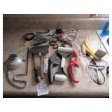 FLAT FULL KITCHEN UNTENSILS ; COOKIE CUTTER