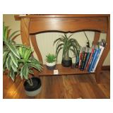 10+ BOOKS ; 3 FLOWER DECOR