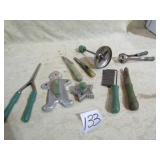 9 PIECES OLD GREEN KITCHEN UNTYENSILS; COOKIE