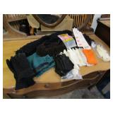 VINTAGE LADIES GLOVES & SCARFS