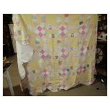 VINTAGE HAND STITCHED CUTTER QUILT