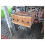 WOW ! 31" X 31" X16" COUNTRY STORE BUTCHER BLOCK